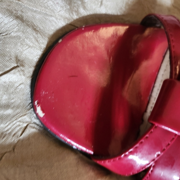 Alia Red Sandals - Picture 8 of 8